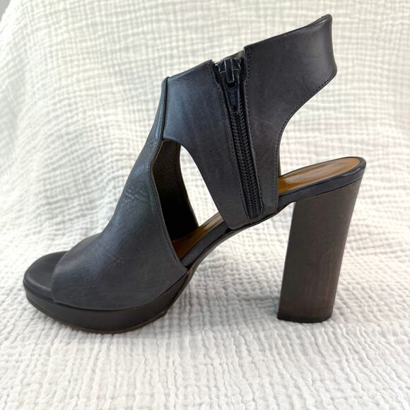 Coclico Platform Wood Heels Size 36.5 Dark Gray Blue Leather Cut Out Open Toe - Picture 15 of 15